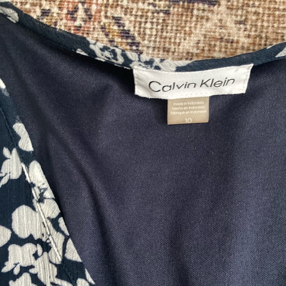 Calvin Klein Navy and White Floral Dress - Picture 2 of 8